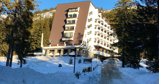 Hotelul Peștera din Staţiunea Padina-Peştera angajează refugiaţi ucraineni