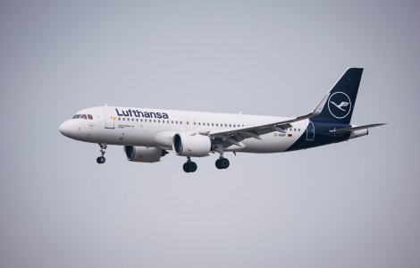 Sute de zboruri anulate în Germania din cauza grevei personalului de securitate