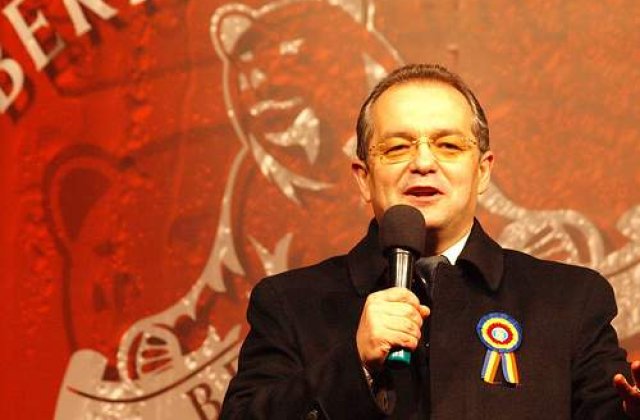 Boc: "Nu am emotii la motiunea de cenzura a PSD"