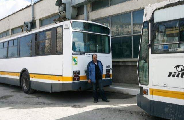 Doua autobuze s-au ciocnit in Capitala