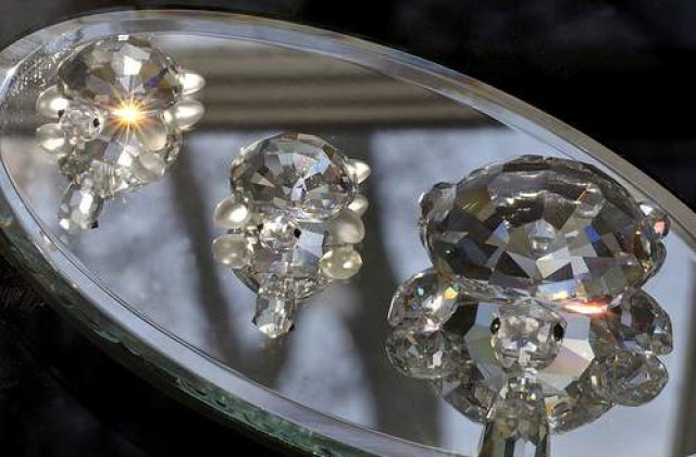 Bulgarii "si-au tras" drum cu cristale Swarovski