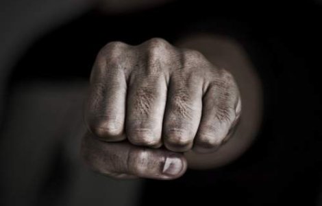 Incep atacurile rasiste impotriva romanilor in Anglia?