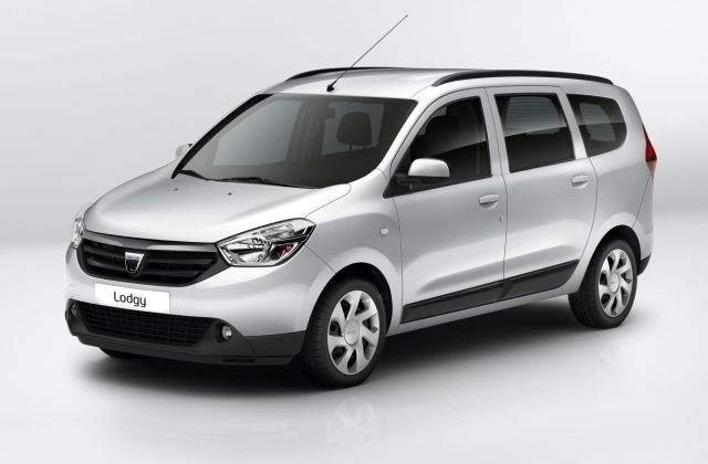 [VIDEO] Un celebru fotbalist BRAZILIAN promoveaza Dacia in Turcia