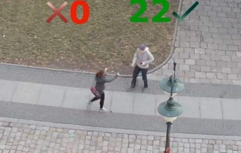 Ce se intampla atunci cand un polonez gaseste un portofel pe strada?