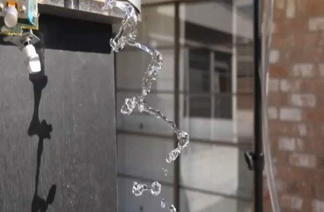 [VIDEO] Puterea uimitoare a muzicii: Poate face apa sa ...danseze