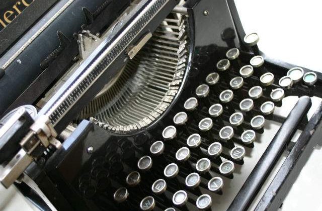 Ziua Internationala a Poeziei: 10 detalii curioase despre somitatile poeziei romanesti