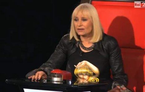  Video  O tanara a UIMIT pe toata lumea la Vocea Italiei prin prezenta