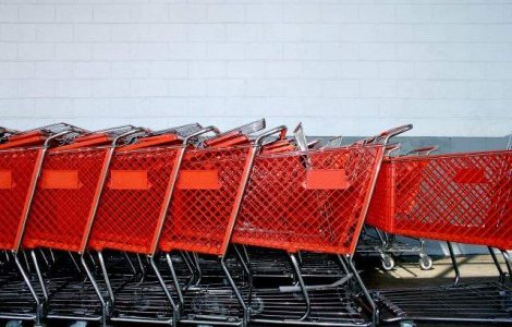 Un supermarket din Deva, inchis la TREI ORE de la inaugurare