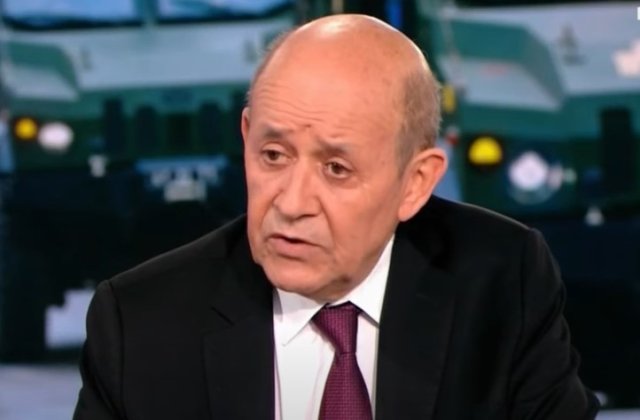 Le Drian, acuzație către Rusia: „Se preface că negociază” și „lasă armele să vorbească” în Ucraina 