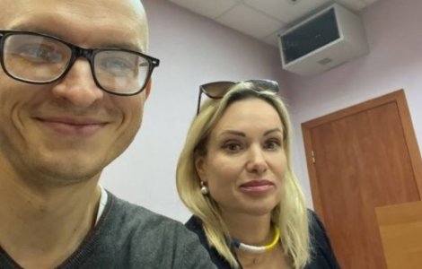 Jurnalista care a protestat în direct împotriva războiului a demisionat de la televiziunea rusă de stat