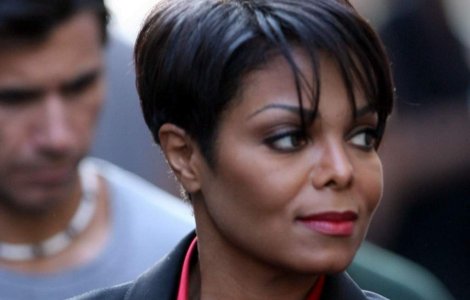 Janet Jackson va canta melodiile fratelui sau
