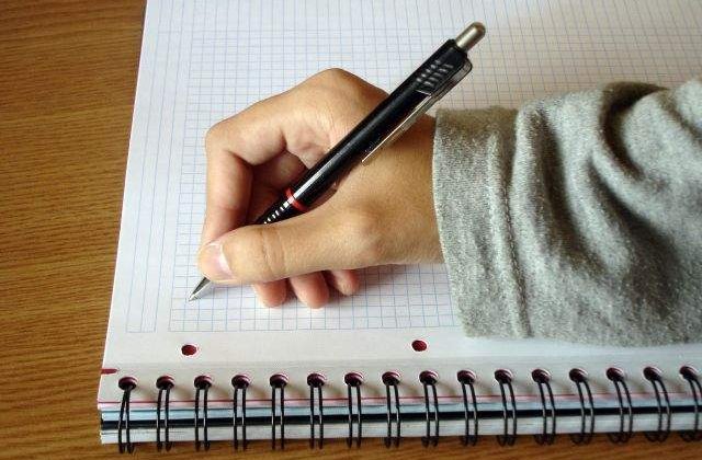 Huawei va oferi studentilor romani burse de studiu in China