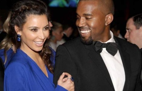 Kim Kardashian si Kanye West, aparitie controversata pe coperta revistei Vogue