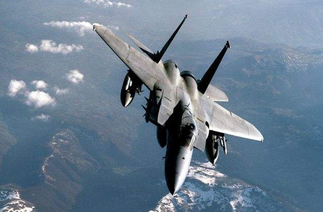 Armata turca a DOBORAT un avion militar sirian