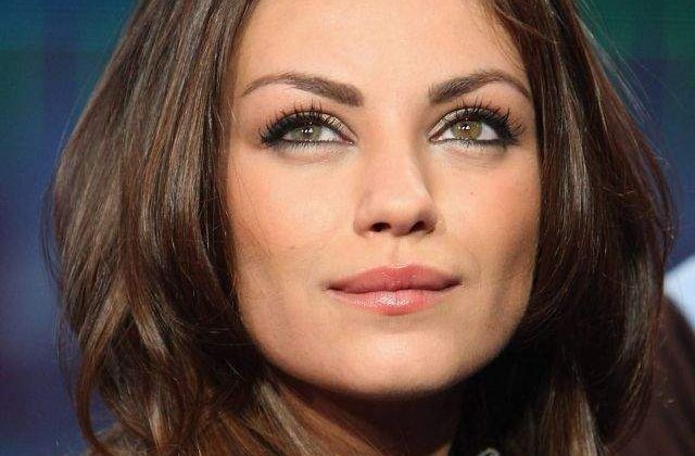 Mila Kunis este insarcinata