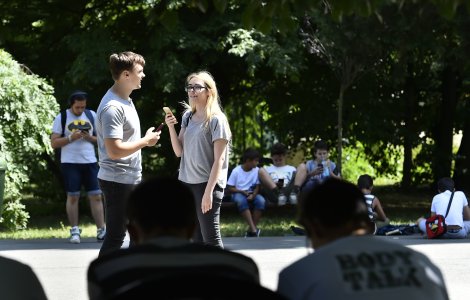 România - Moldova: Acordul dintre cele două țări privind reducerea tarifelor de roaming, aprobat de Guvern