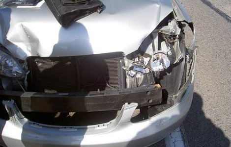 Un roman a murit si un altul a fost ranit, intr-un accident rutier in Cipru