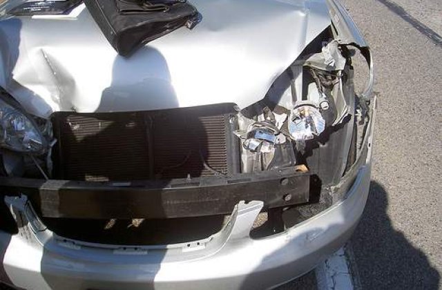 Un roman a murit si un altul a fost ranit, intr-un accident rutier in Cipru