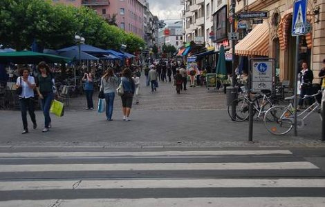 Romanii, "campioni" la traficul de persoane in Germania