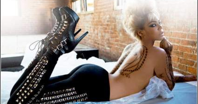 Foto / video  Beyonce, topless pentru House of Dereon