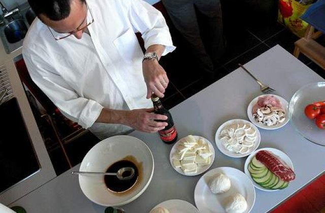 Bucatar francez, "pus la pastrare" in frigider