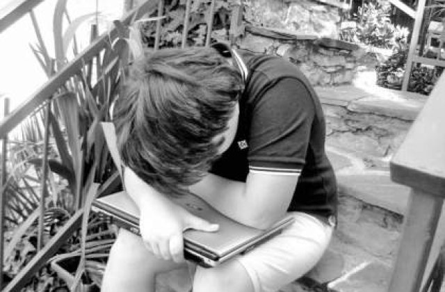 Barbatul retinut la Alba Iulia pentru pornografie infantila a fost arestat preventiv