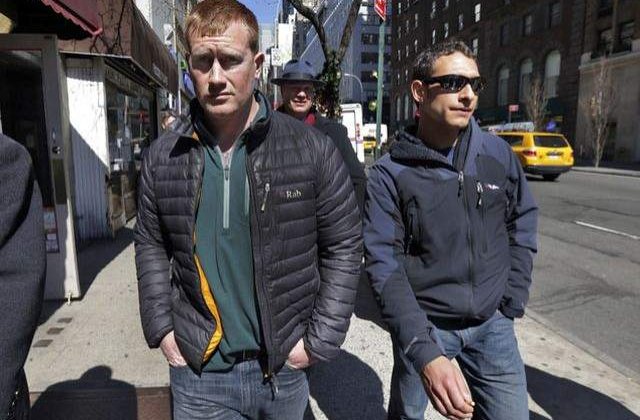 [VIDEO] Trei tineri s-au aruncat de la 541 de metri noaptea!