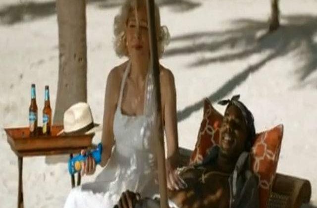 [VIDEO] Elvis, Marilyn Monroe si Bruce Lee, impreuna intr-o reclama la bere