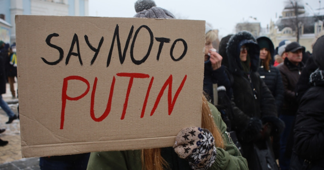 Presupusa iubită a lui Vladimir Putin, rugată să discute cu el despre încetarea focului în Ucraina: „Ar putea să o asculte pe ea”