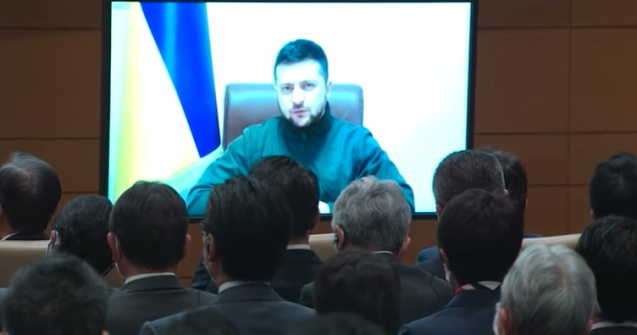 Zelenski către Parlamentul francez: Companiile să oprească finanţarea uciderii copiilor şi a femeilor şi a violurilor