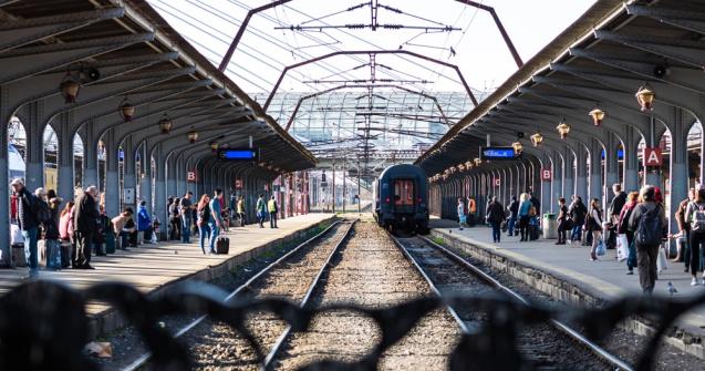 CFR solicită scumpirea biletele de tren cu 20% de la 1 iulie. Ce spune ministrul Transporturilor