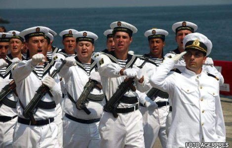 Traian Basescu participa la Ziua Marinei