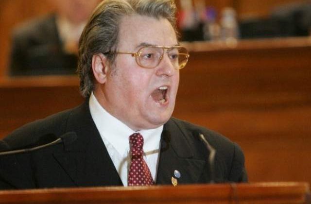 Razboi in PRM: Funar va contesta lista depusa de C.V. Tudor pentru PE