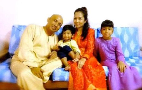  Video  Fiul pilotului zborului MH370 rupe tacerea!