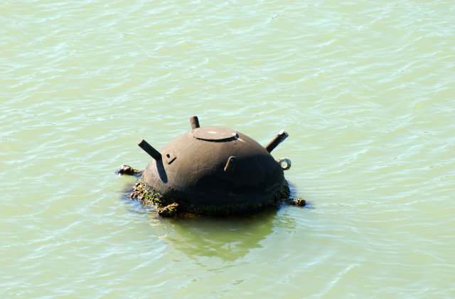 Pericolul din Marea Neagră, neutralizat. Cum au distrus Forțele Navale Române mina care plutea în zona Midia 