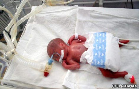 Presa straina: Serviciile precare din Romania, la baza exploziei de la maternitate