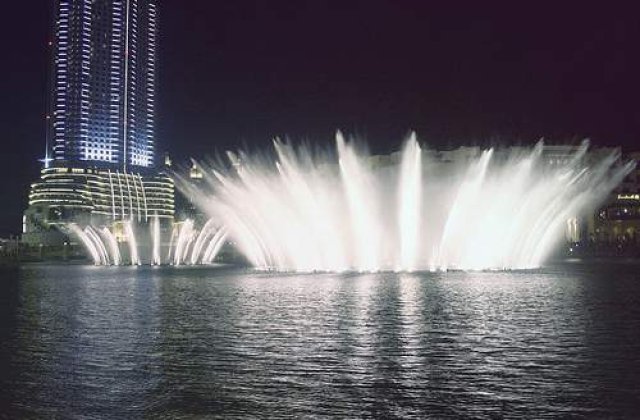 Dubaiul construieste cel mai mare aeroport din lume