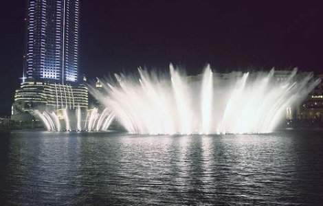 Dubaiul construieste cel mai mare aeroport din lume