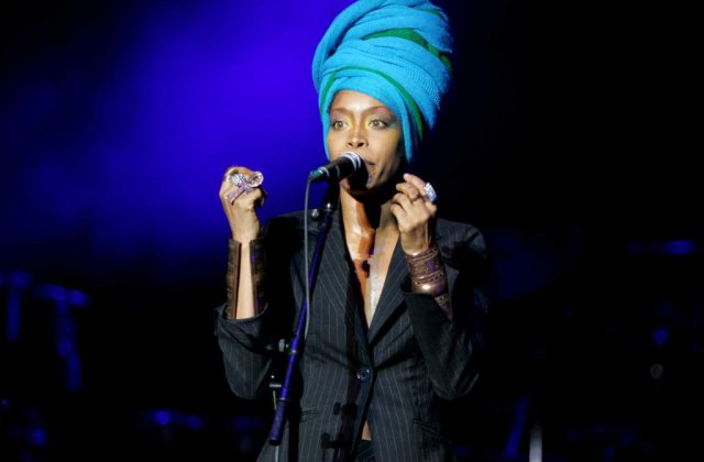 [VIDEO] Erykah Badu, in regim de eliberare conditionata