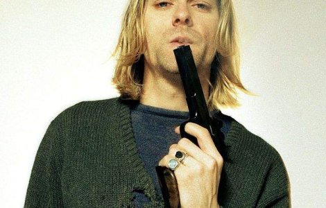  Foto  Noi fotografii din casa lui Kurt Cobain, facute publice