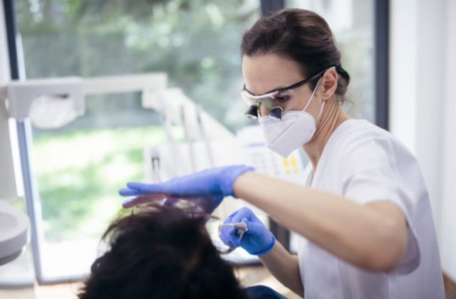 Micromotorul endodontic: aparatul potrivit pentru tratamente de canal personalizate