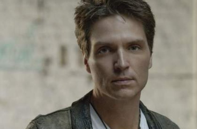 Richard Marx face acte de caritate