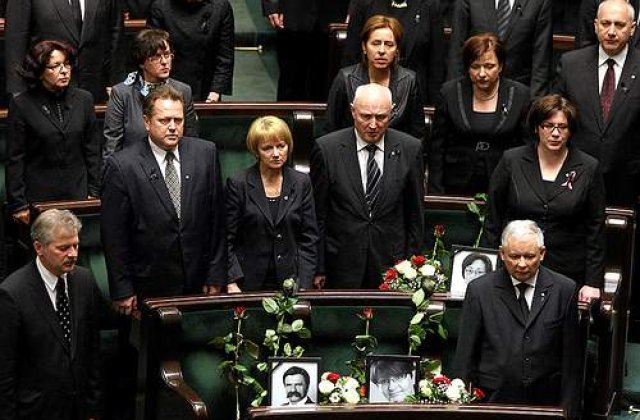 Rusia: Noi documente privind accidentul de la Smolensk