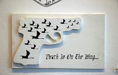 Un subofiter s-a sinucis cu arma din dotare