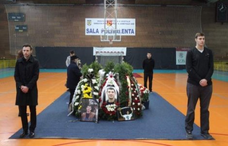Costel Moscalu a fost dus miercuri pe ultimul drum de rude si prieteni