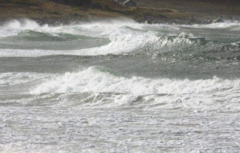 Japonia: Valuri tsunami de 40 de centimetri pe coasta prefecturii Iwate