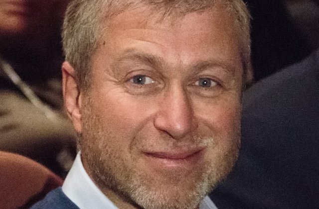 Abramovici, intoxicat de la o grenadă cu gaze lacrimogene care a explodat lângă el 