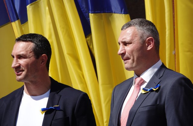  Vladimir Klitschko a părăsit Ucraina! Ce mesaj le-a transmis fratele său soldaților ruși, după plecarea sa