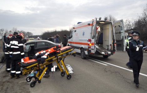 București: Accident cu șapte mașini la ieșirea din Capitală/Trei persoane rănite