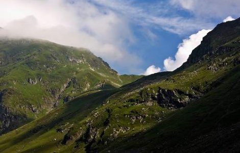 Record de turisti la munte
